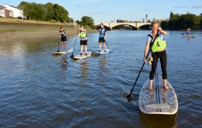 ^EA4B44A33DD407C91F3140A13DF7BD301E076B15E722748B28^pimgpsh_fullsize_distr 5 Ways to Keep Fit in the Water